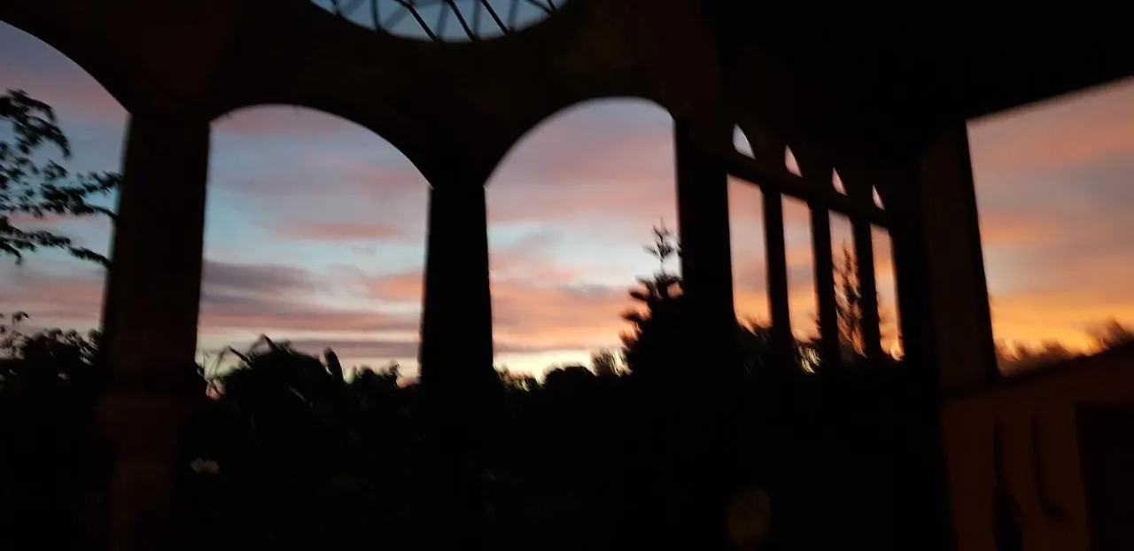 Avalon Ubud Castle & Spa Убуд