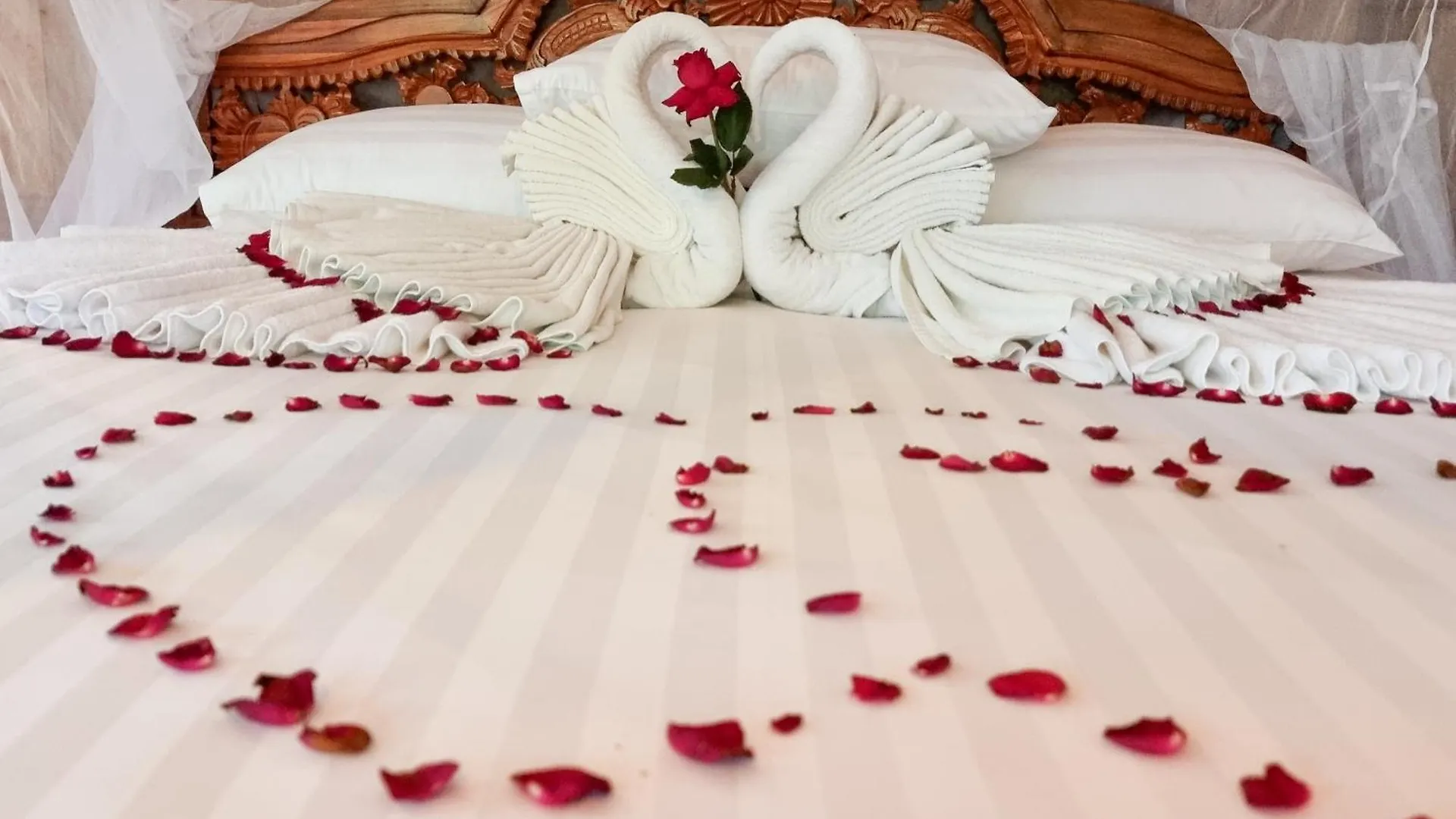 Avalon Ubud Castle & Spa Villa